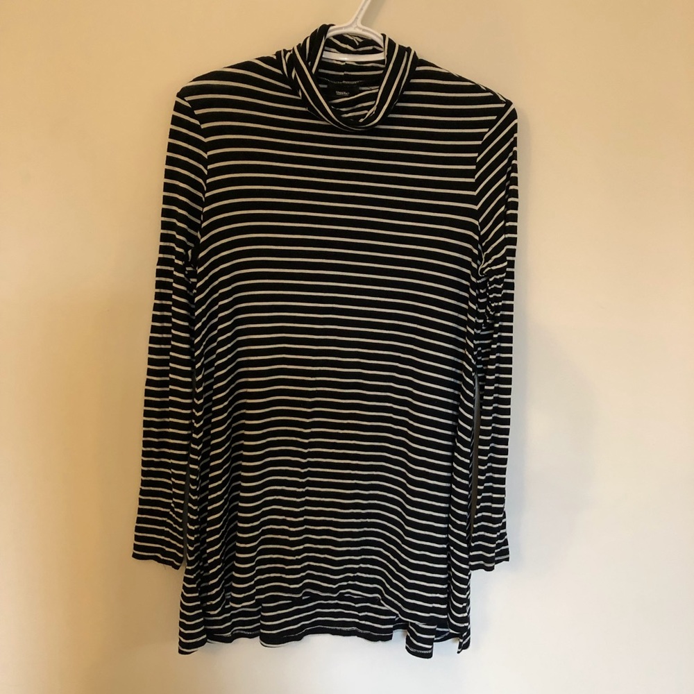 Mossimo Black & White Stripe Turtleneck